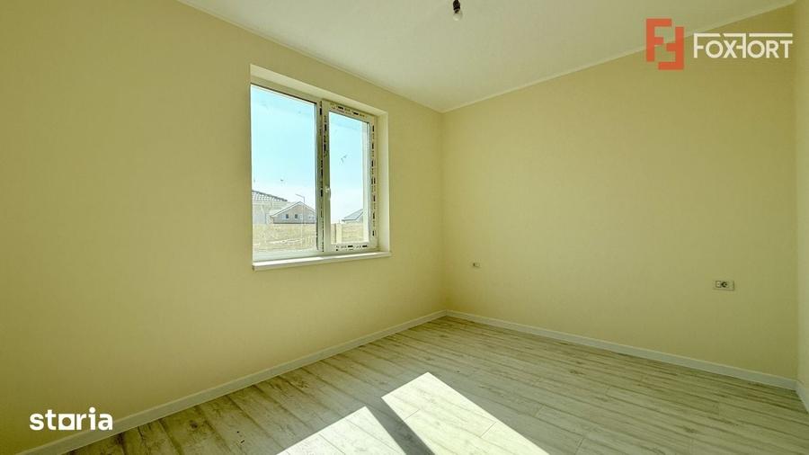 Casă cu 3 camere cu Teren 236 Mp în Remetea Mare