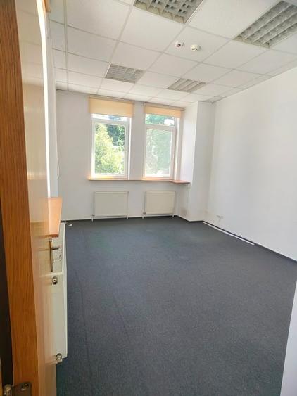 Casă cu 12 camere cu Teren 160 Mp în Știrbei Vodă
