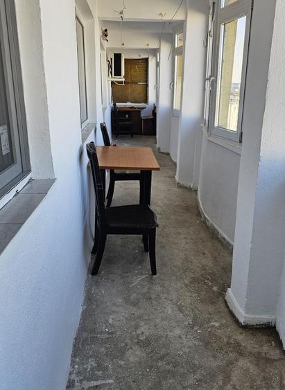 Apartament cu 3 camere decomandat în Doamna Ghica