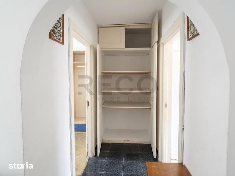 Apartament cu 3 camere decomandat în Central
