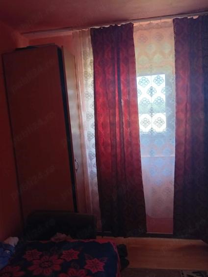 Casă cu 4 camere cu Teren 650 Mp în Bacova