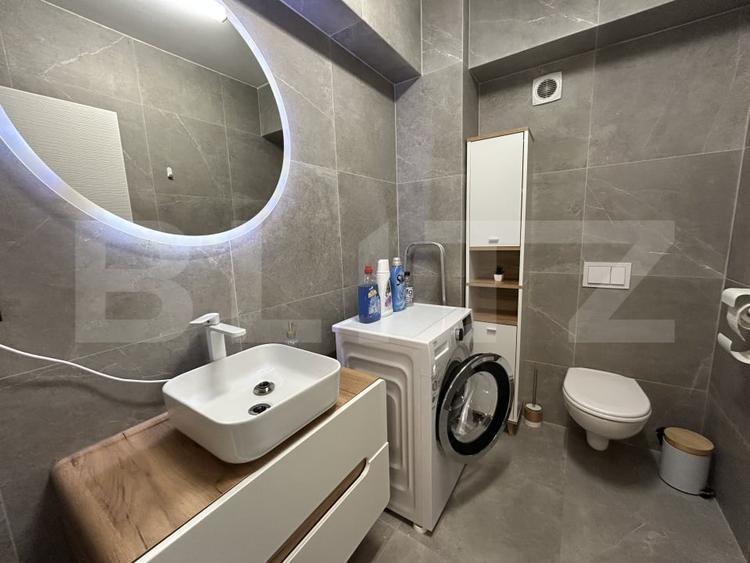 Apartament cu 3 camere semidecomandat, mobilat în Zorilor