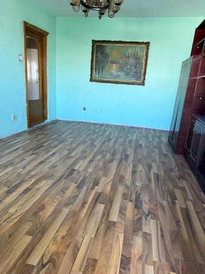 Apartament cu 3 camere decomandat în Faleza Nord