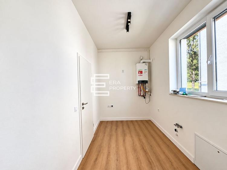 Apartament cu 3 camere decomandat în Cristian
