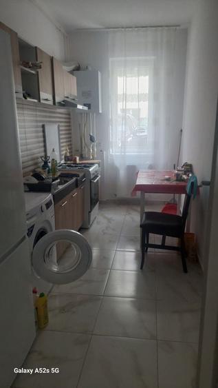 Apartament cu 2 camere decomandat în Rudeni