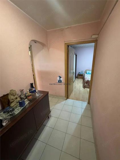 Apartament cu 4 camere decomandat în Brâncoveanu