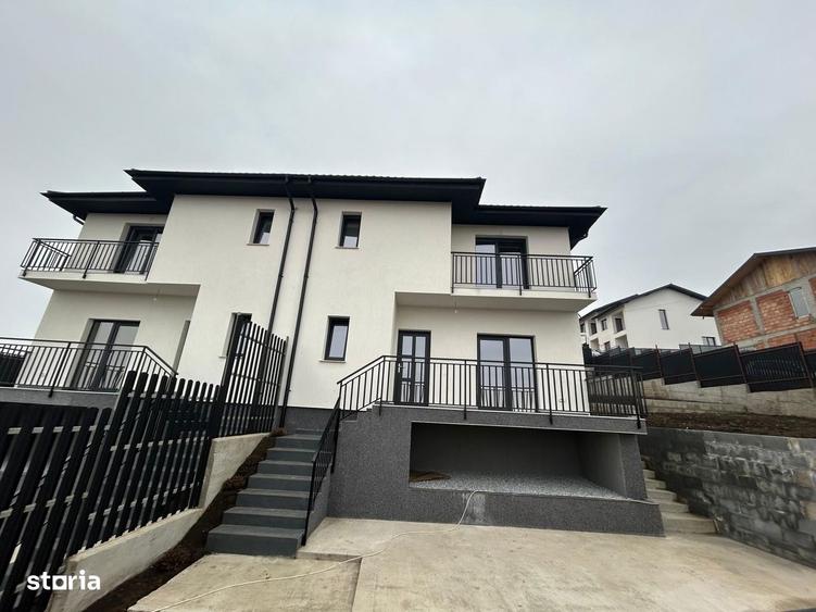 Casă cu 4 camere cu Teren 250 Mp în Valea Lupului