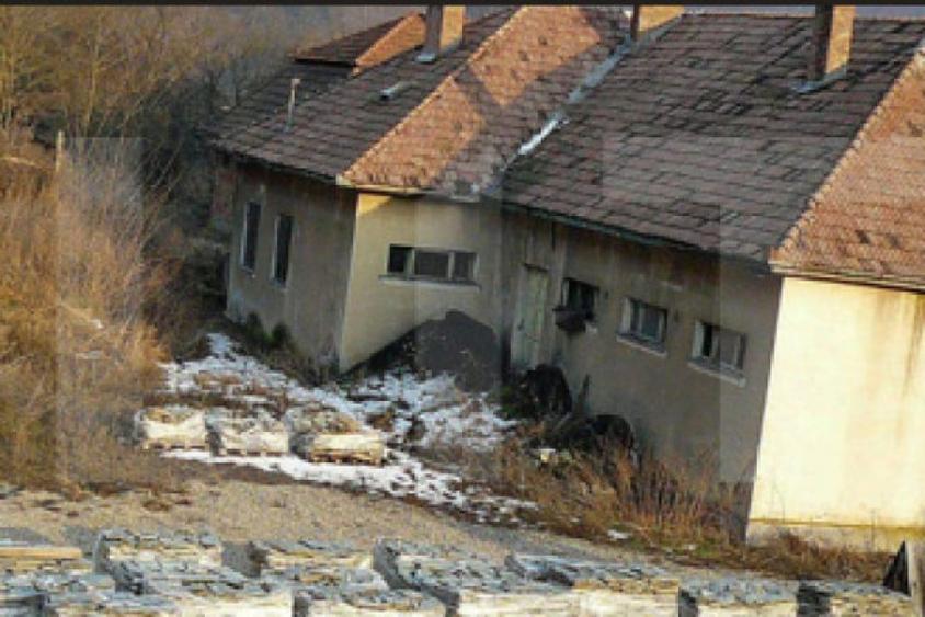 Spațiu comercial, de 286 mp, în Buru