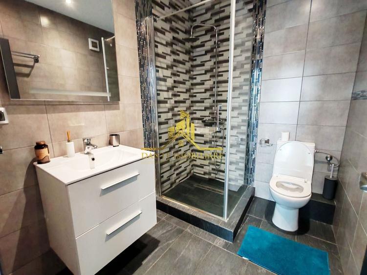 Apartament cu 3 camere semidecomandat, mobilat în Bună Ziua