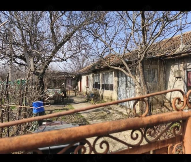 Casă cu Teren 322 Mp în Central