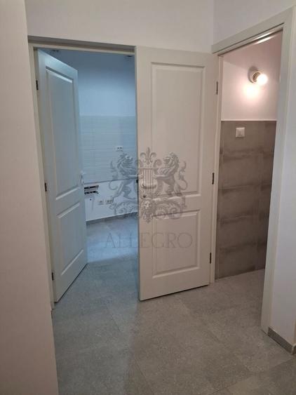 Apartament cu 2 camere decomandat în Matei Voievod