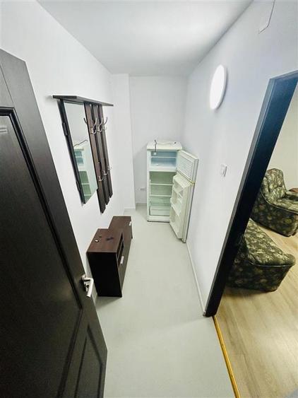 Apartament cu 2 camere decomandat în Podu Roș