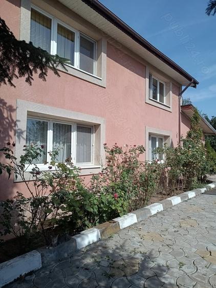 Casă cu 5 camere cu Teren 1000 Mp în Postăvari