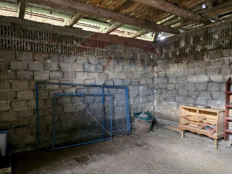 Casă individuală cu 3 camere cu Teren 1550 Mp în Ceanu Mic
