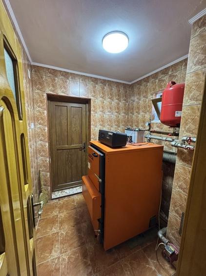 Casă cu 4 camere în Târgu Neamț