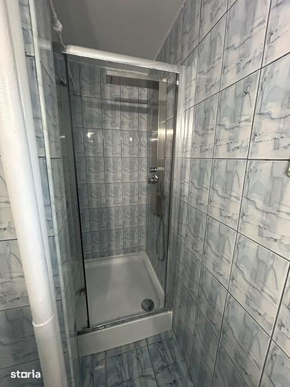 Apartament cu 2 camere în Podu Roș