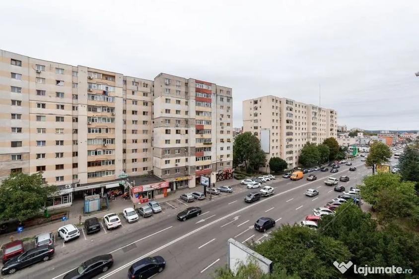 Apartament cu 3 camere decomandat în Nord