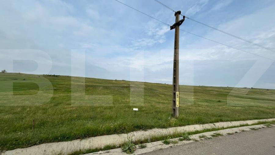 Teren de 12600 mp, în Stăuceni