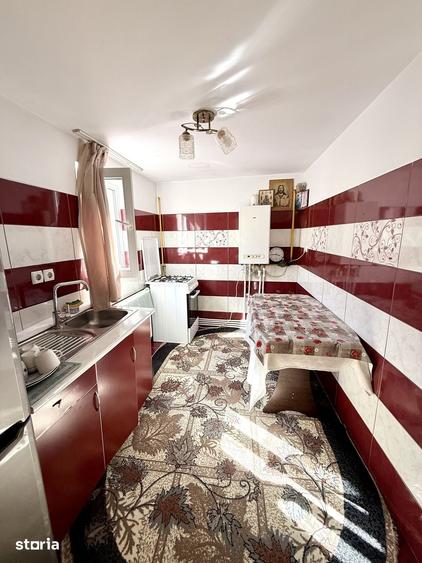 Casă cu 4 camere decomandat cu Teren 300 Mp în Gării