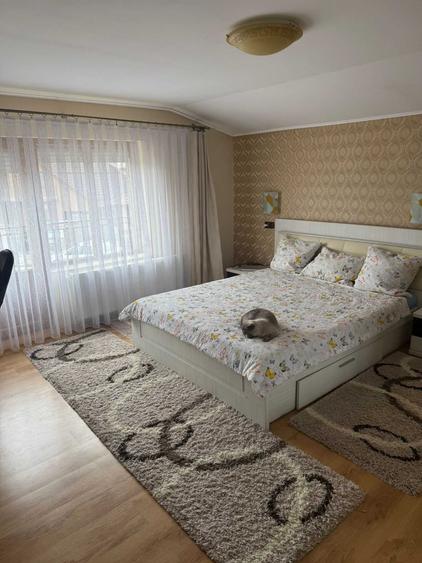 Casă cu 4 camere în Sântandrei