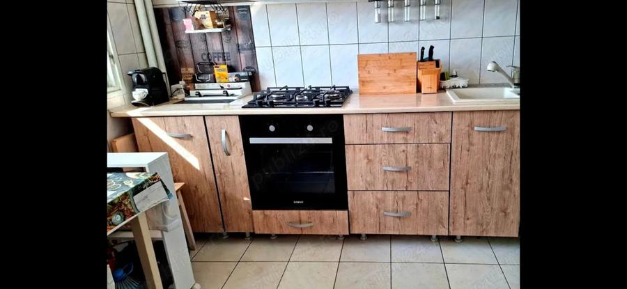 Apartament cu 2 camere semidecomandat, mobilat în 1 Mai