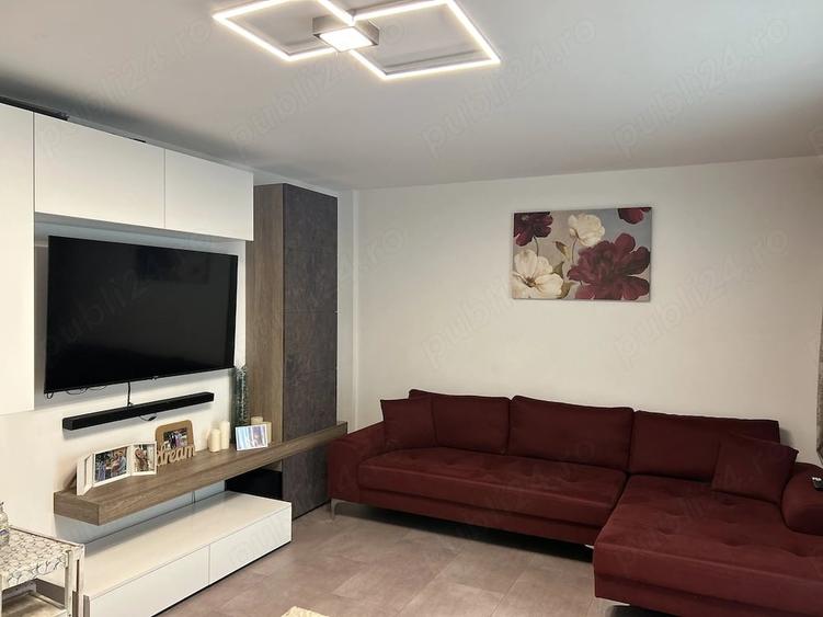 Apartament cu 3 camere decomandat în Steaua