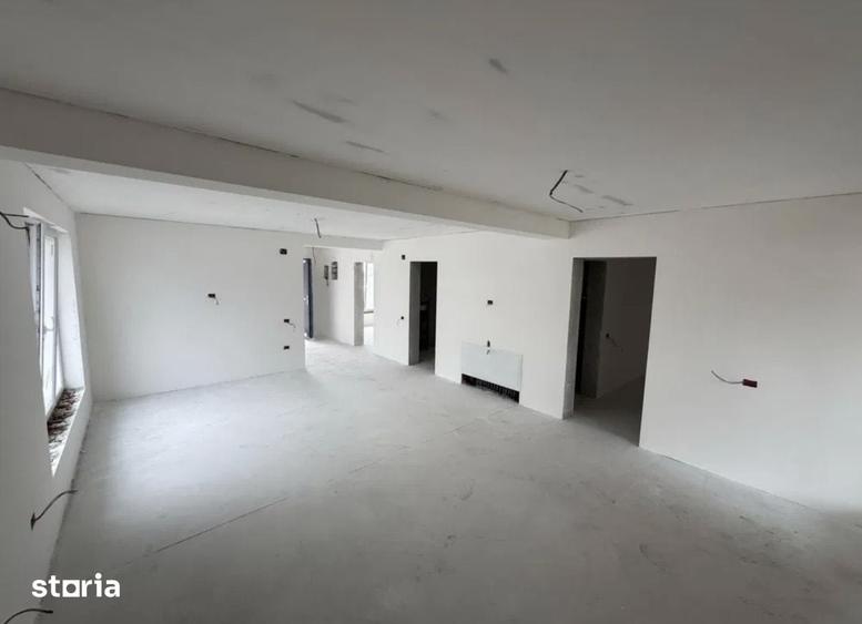 Casă cu 3 camere cu Teren 560 Mp în Central