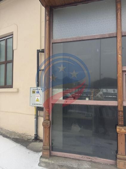 Casă individuală cu 3 camere cu Canalizare în Ultracentral
