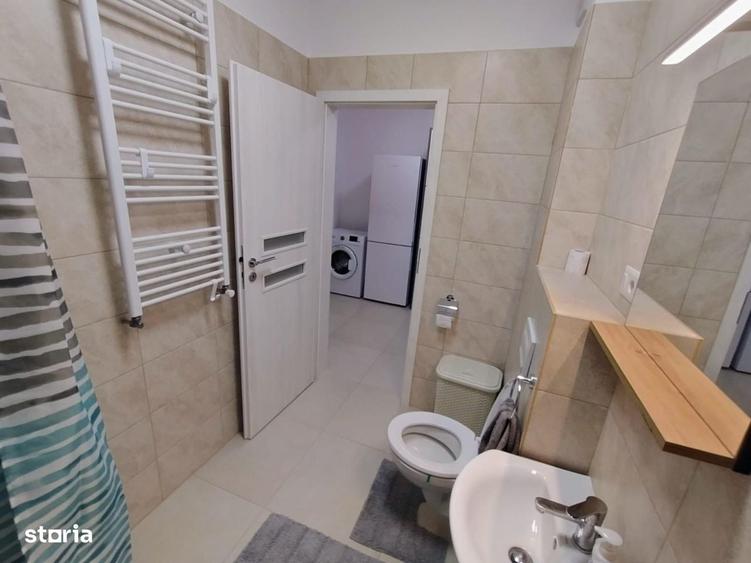 Garsonieră decomandată în Central