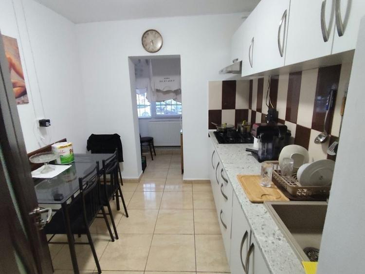 Apartament cu 2 camere decomandat, mobilat în Tomis III
