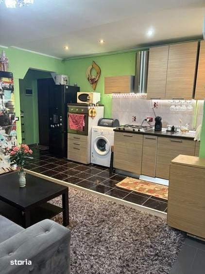 Vand apartament in Zavoi,bloc 20 - 6
