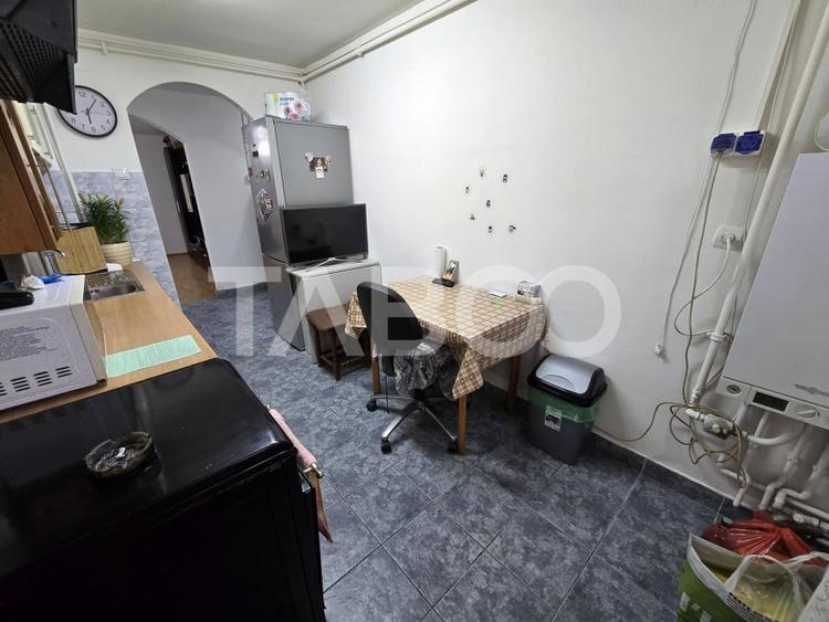 Apartament cu 2 camere decomandat, mobilat în Central