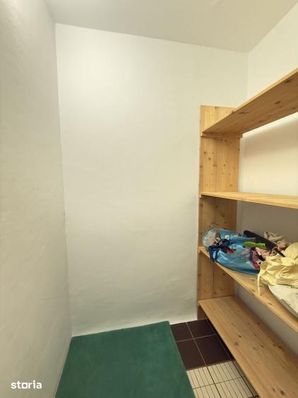 Apartament cu 3 camere decomandat în Lipovei