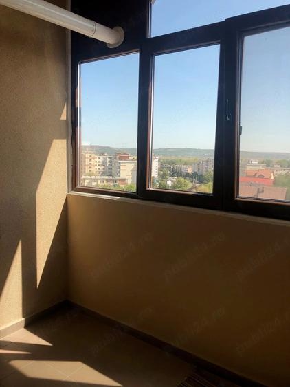 Apartament cu 2 camere decomandat în Prundu