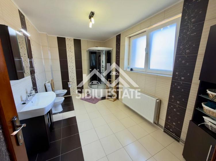 Casă individuală cu 5 camere cu Canalizare în Orlat