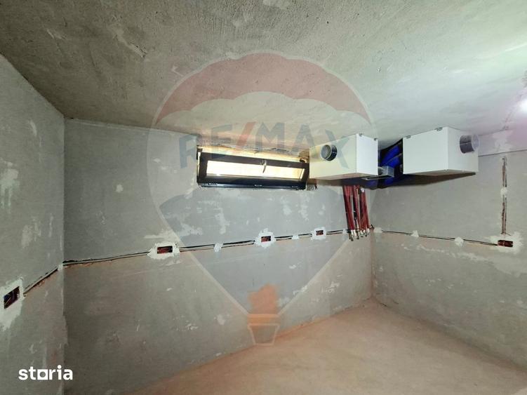 Casă cu 4 camere cu Teren 517 Mp în Vladimirescu