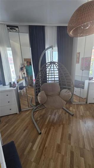 Apartament cu 3 camere semidecomandat în Foișorul de Foc