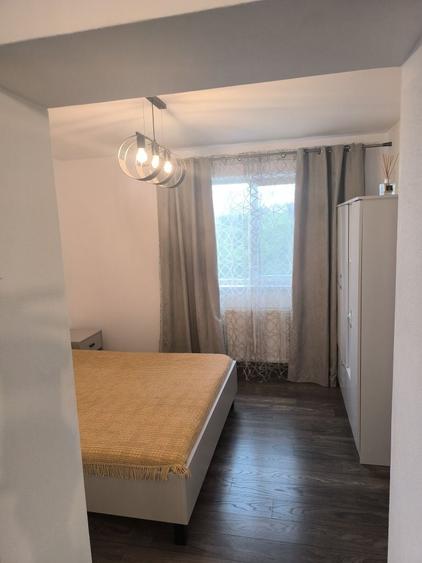 Apartament cu 2 camere decomandat în Exterior Vest