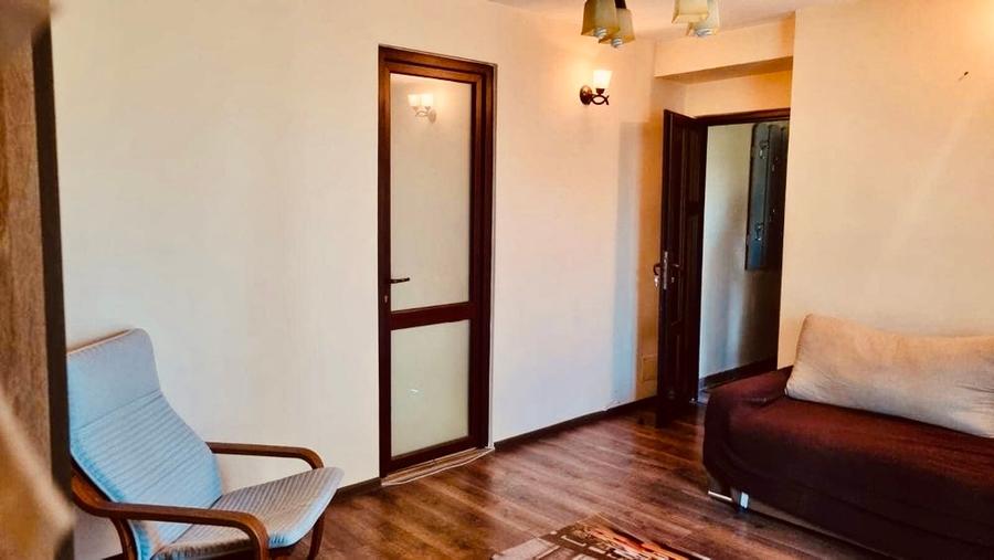 Apartament cu 2 camere semidecomandat, mobilat în Basarabia