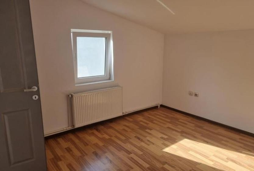 Casă individuală cu 3 camere cu Teren 100 Mp în Crângași
