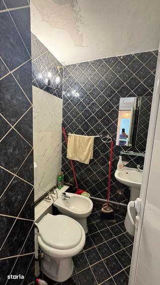 Apartament cu 3 camere, mobilat în Colentina