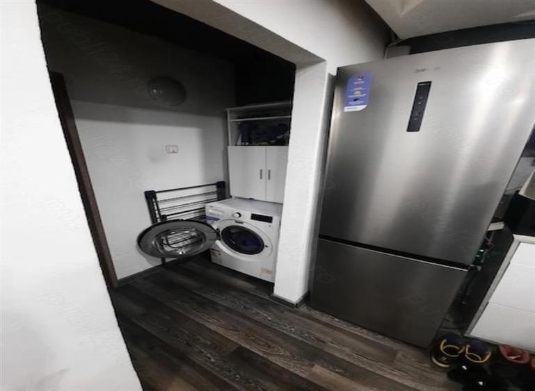Apartament cu 2 camere decomandat în Lipovei