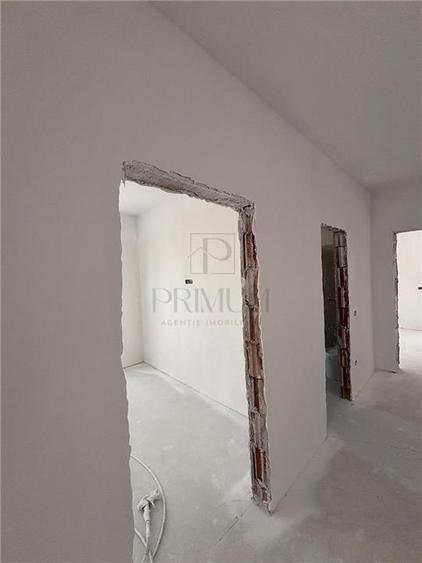 Duplex cu 5 camere cu Canalizare în Moșnița Nouă