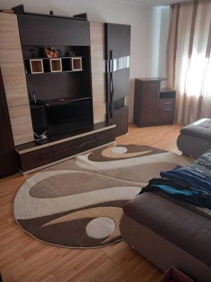Apartament cu 3 camere decomandat în Nord