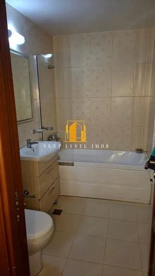 Apartament cu 3 camere decomandat în Găvana