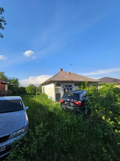 Vand casa si teren 1000mp - 2
