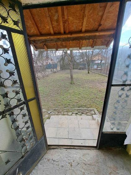 Casă cu 3 camere în Vărbila