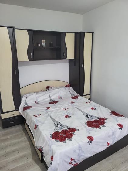 Garsonieră decomandată în Rovinari