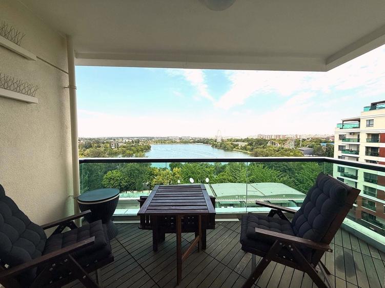 Apartament cu 4 camere, mobilat în Tei