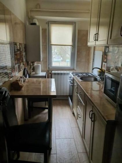 Apartament cu 2 camere semidecomandat în Micro 38